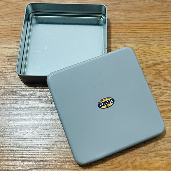 EUC Unisex Fossil Stainless Steel Box For Wallets And Watches 5” X 5” X 1.75” - Picture 2 of 7